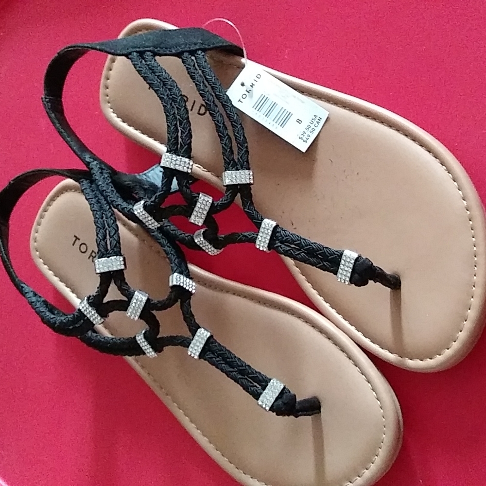 Torrid Size 8 sandal blk silver